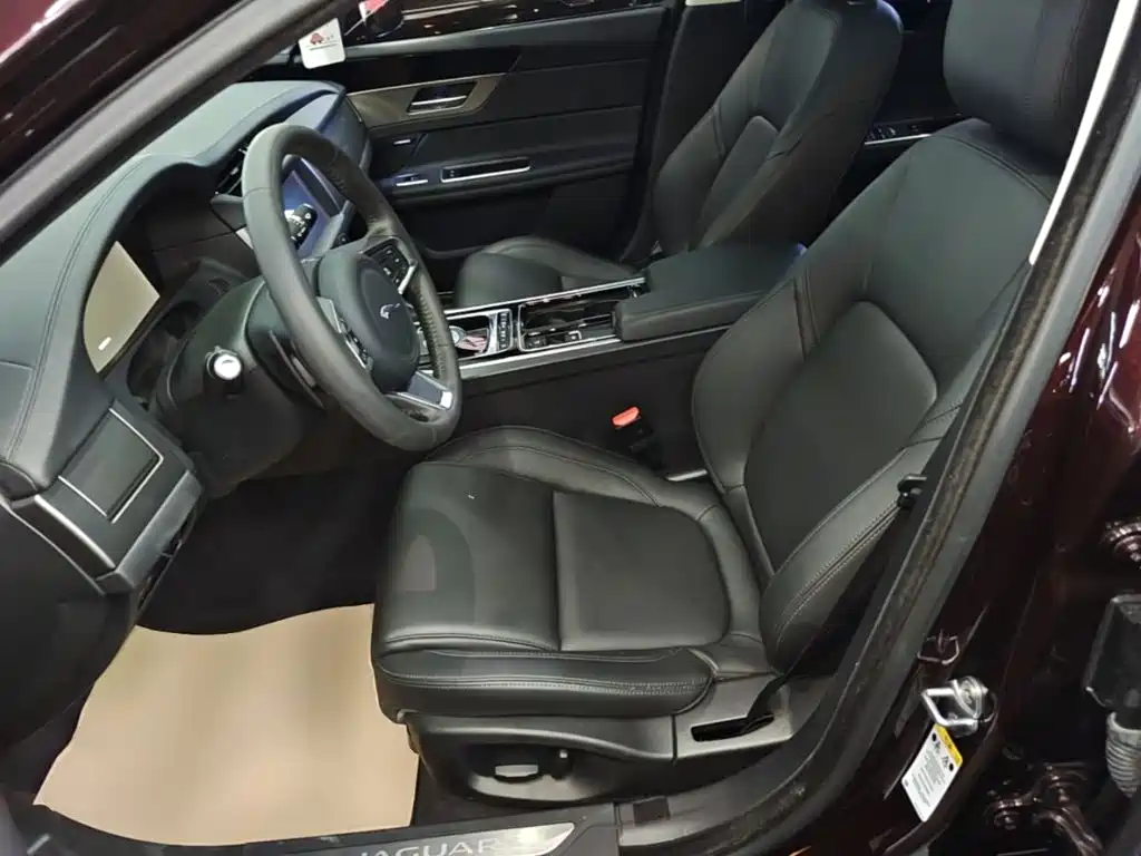 Jaguar XFL — миниатюра 15
