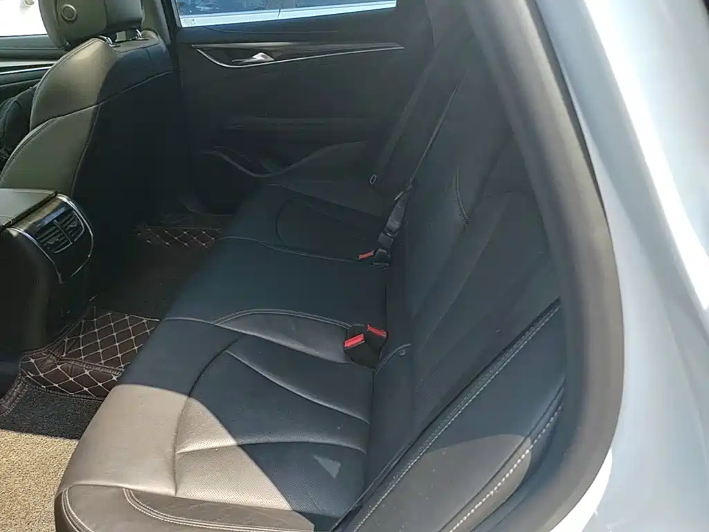 Buick LaCrosse — миниатюра 17