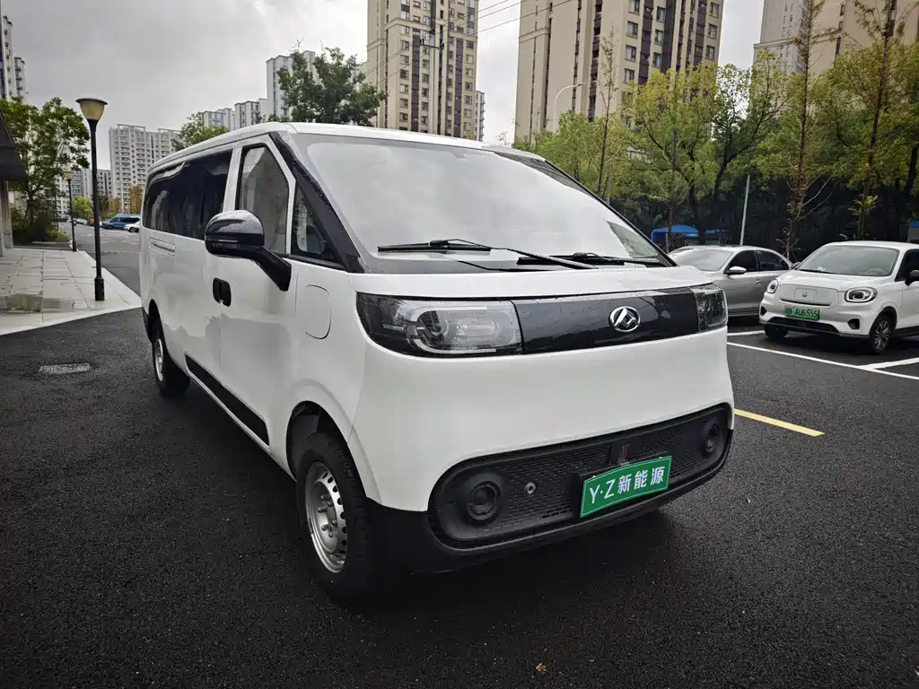 MAXUS V1 — миниатюра 3
