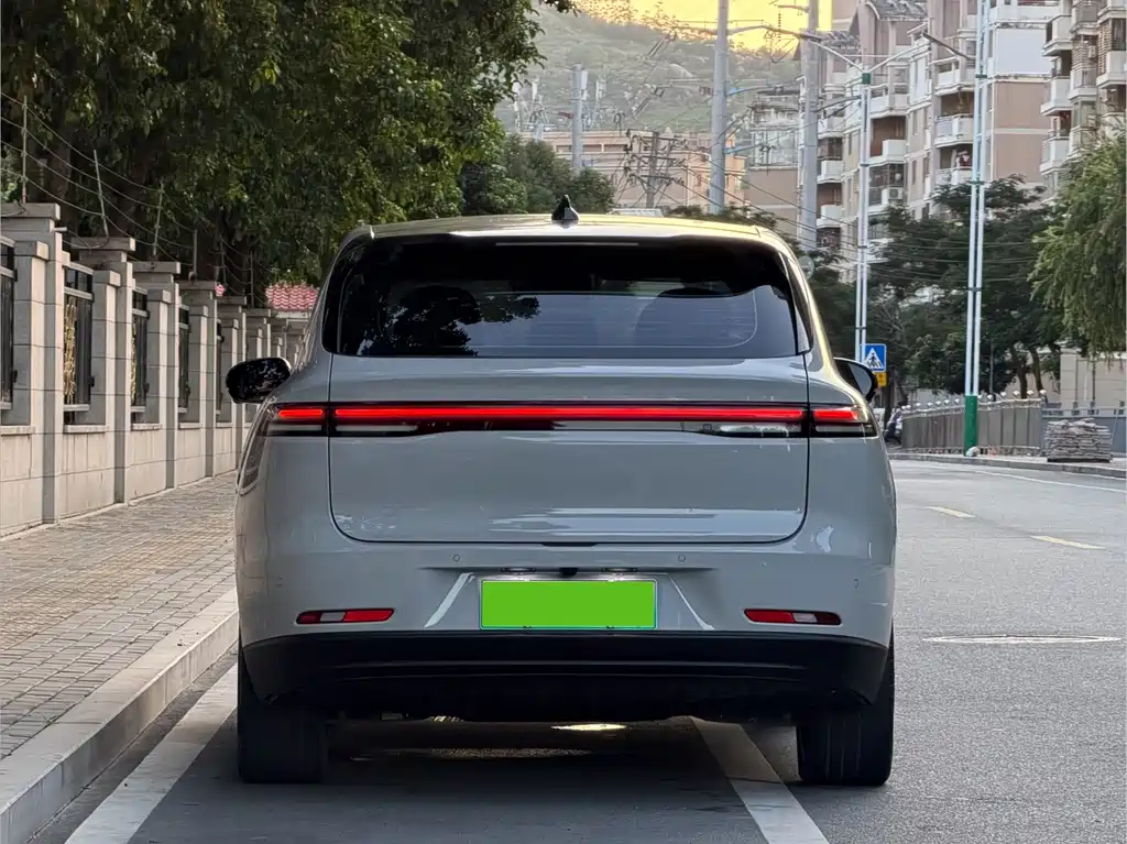 Leapmotor Leapmotor C10 — миниатюра 11