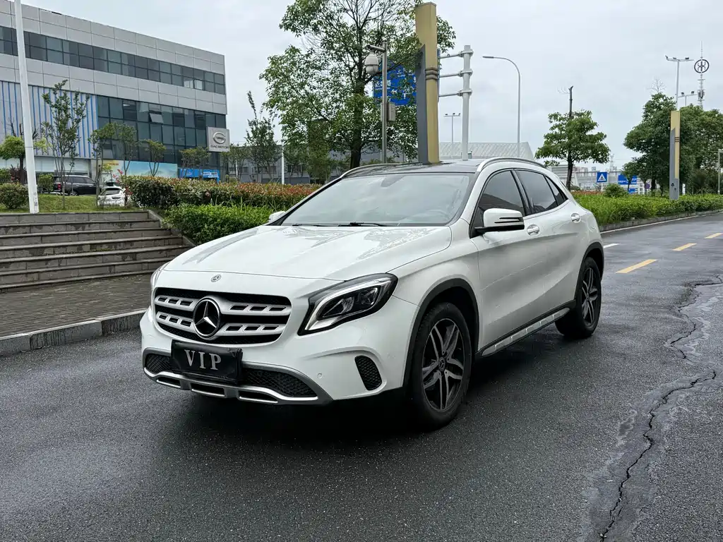 Купить Mercedes-Benz GLA