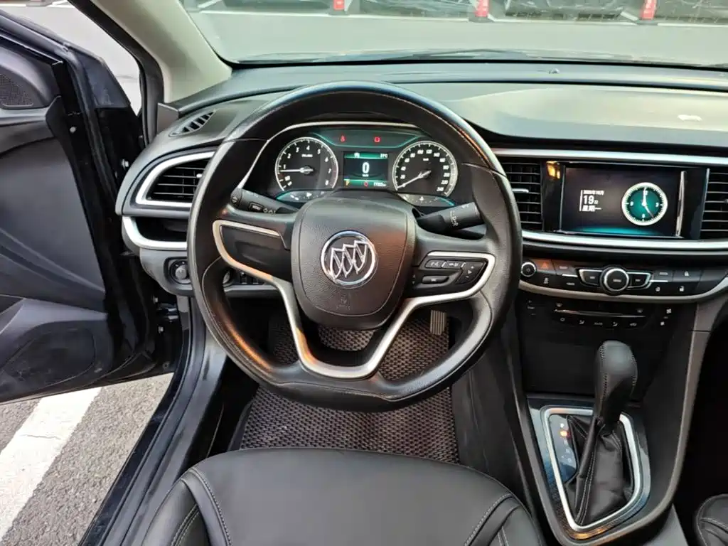 Buick Excelle — миниатюра 11