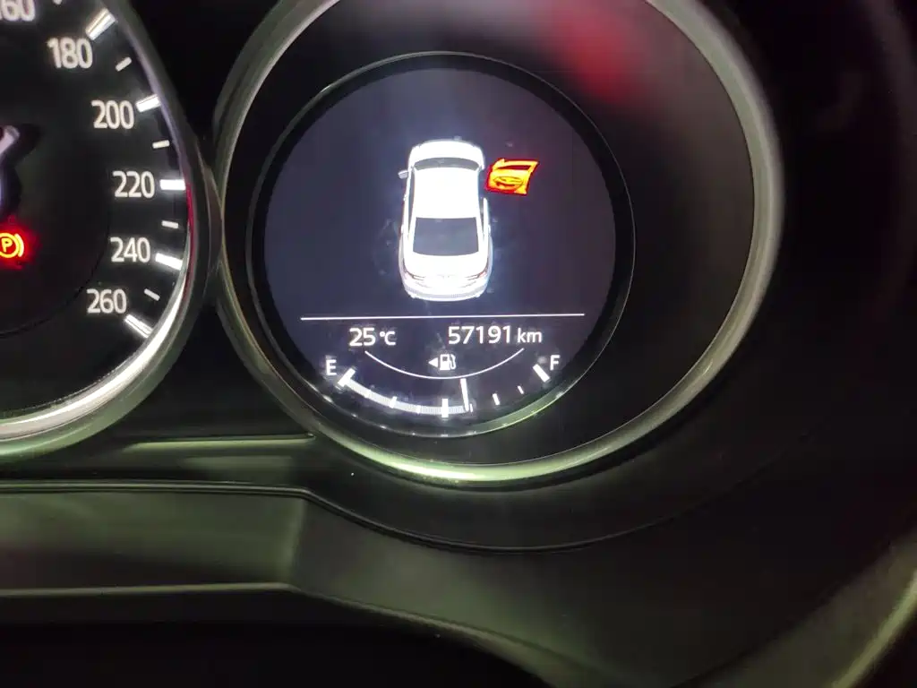 Mazda Atenza — миниатюра 11