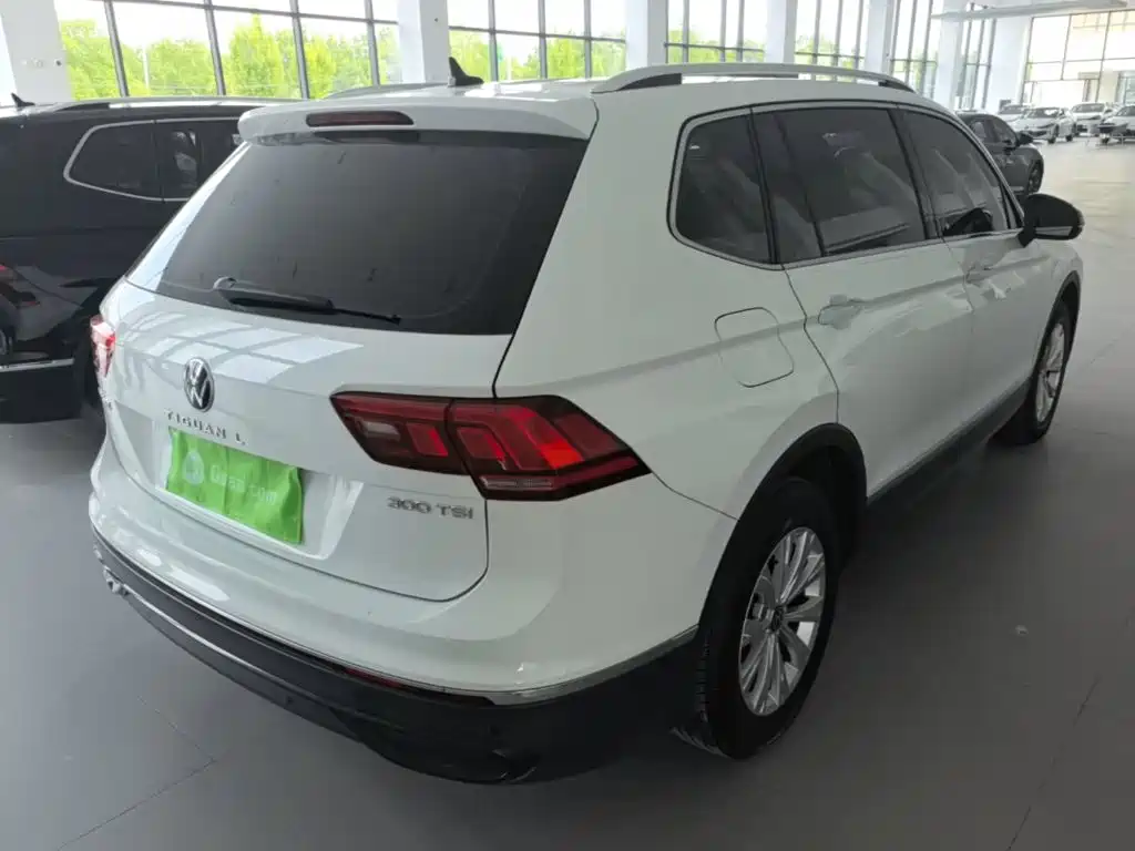 Volkswagen Tiguan L — миниатюра 7