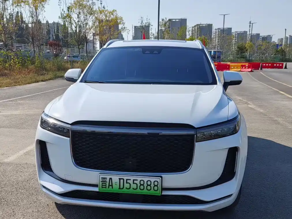 Li Auto Li ONE — миниатюра 2