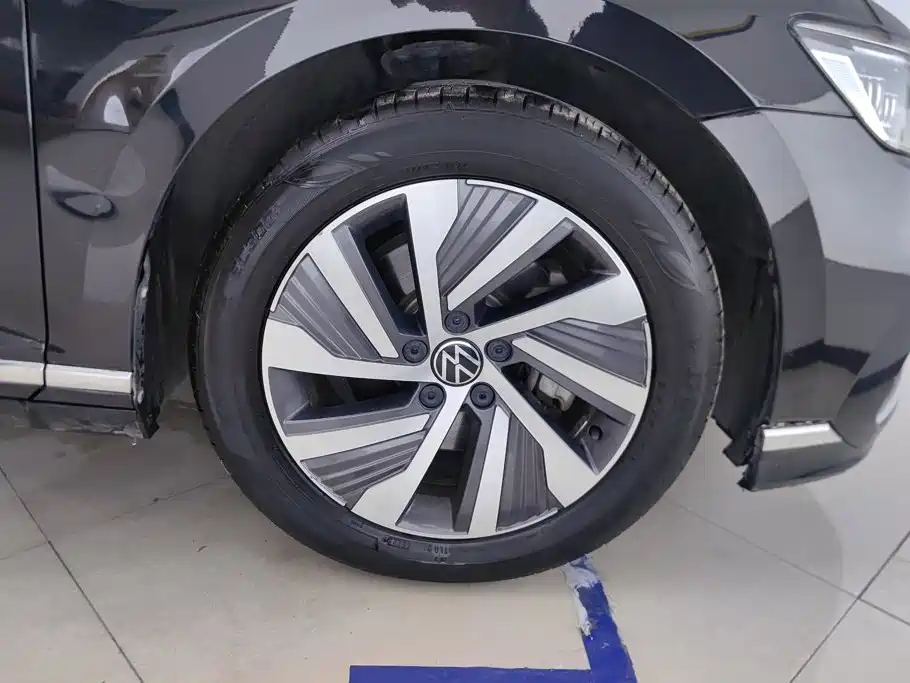 Volkswagen 迈腾 PHEV — миниатюра 6
