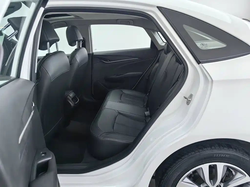 Buick Excelle — миниатюра 15