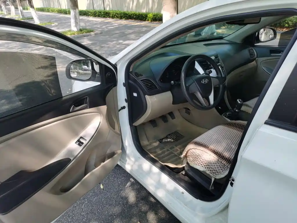 Hyundai Verna — миниатюра 17