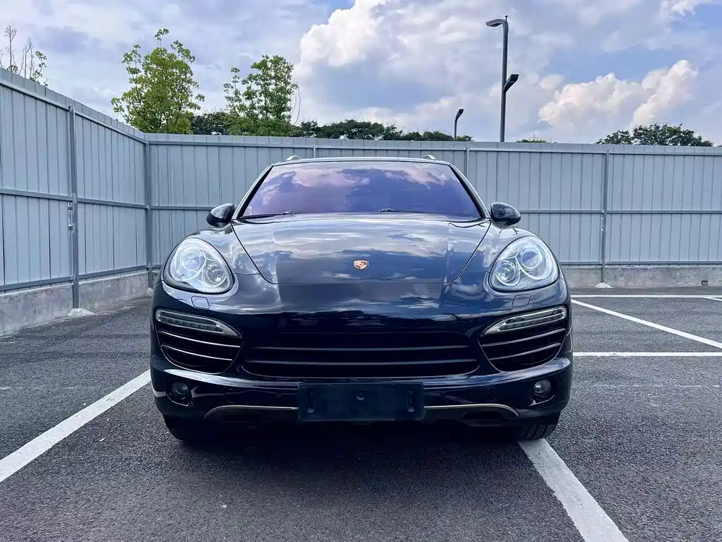 Porsche Cayenne — миниатюра 2