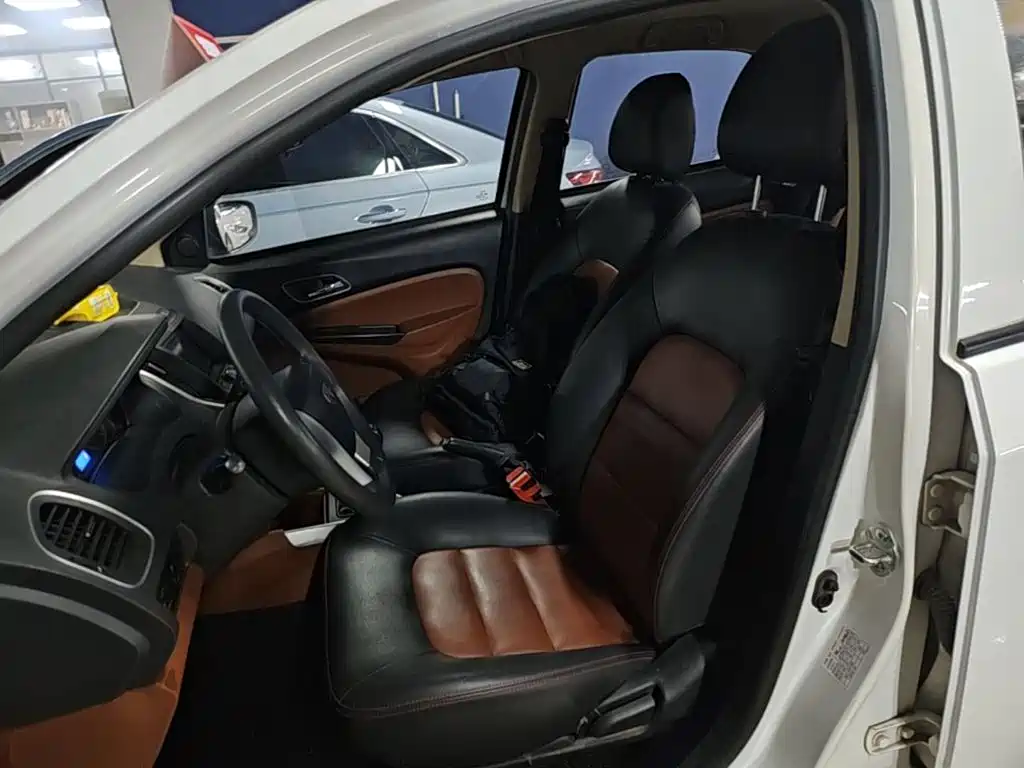 Geely King Kong — миниатюра 15