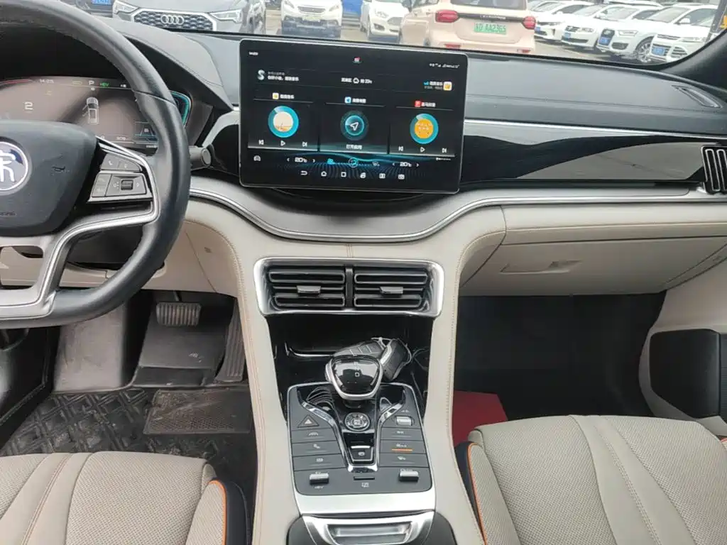 BYD PLUS New Energy — миниатюра 13