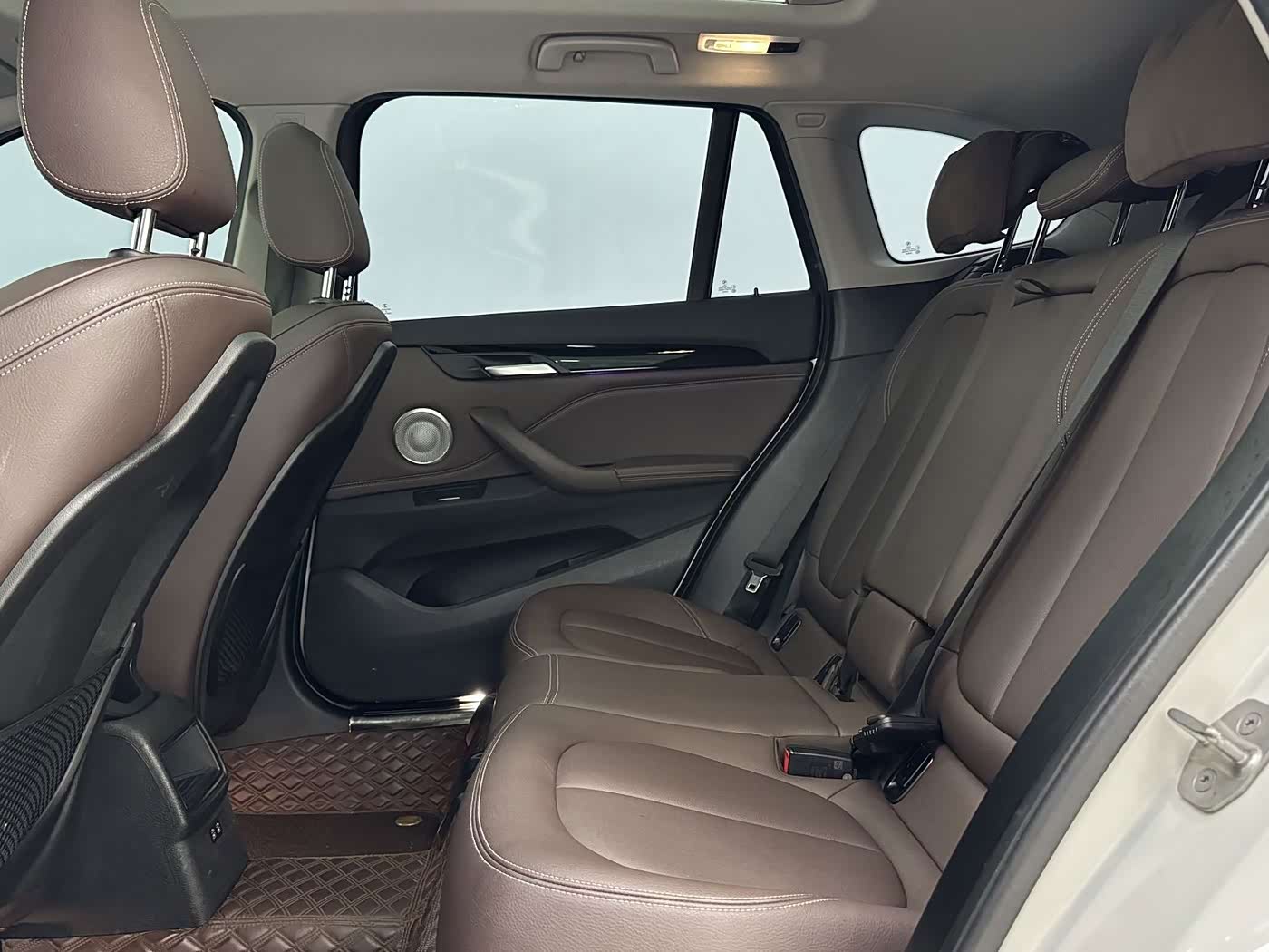 BMW X1 1.5 л 2022 г. Белый, пробег 39000 км