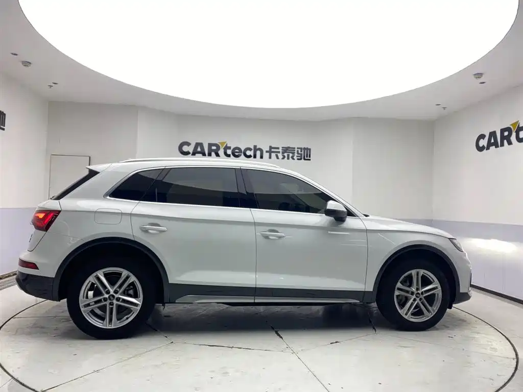 Audi Q5L 2021 40 TFSI Fashion