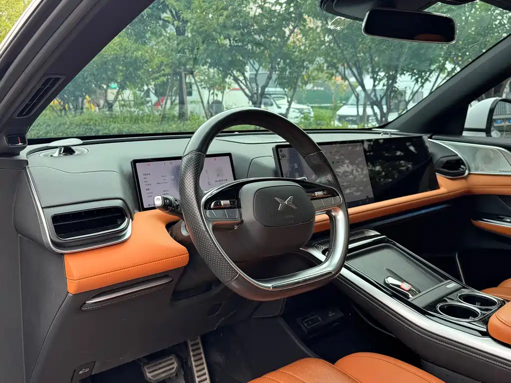 XPeng G9 — миниатюра 10
