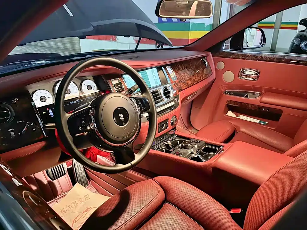 Rolls-Royce Ghost — миниатюра 12