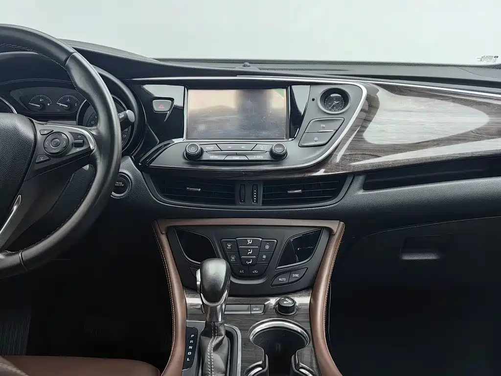 Buick Envision Plus — миниатюра 12