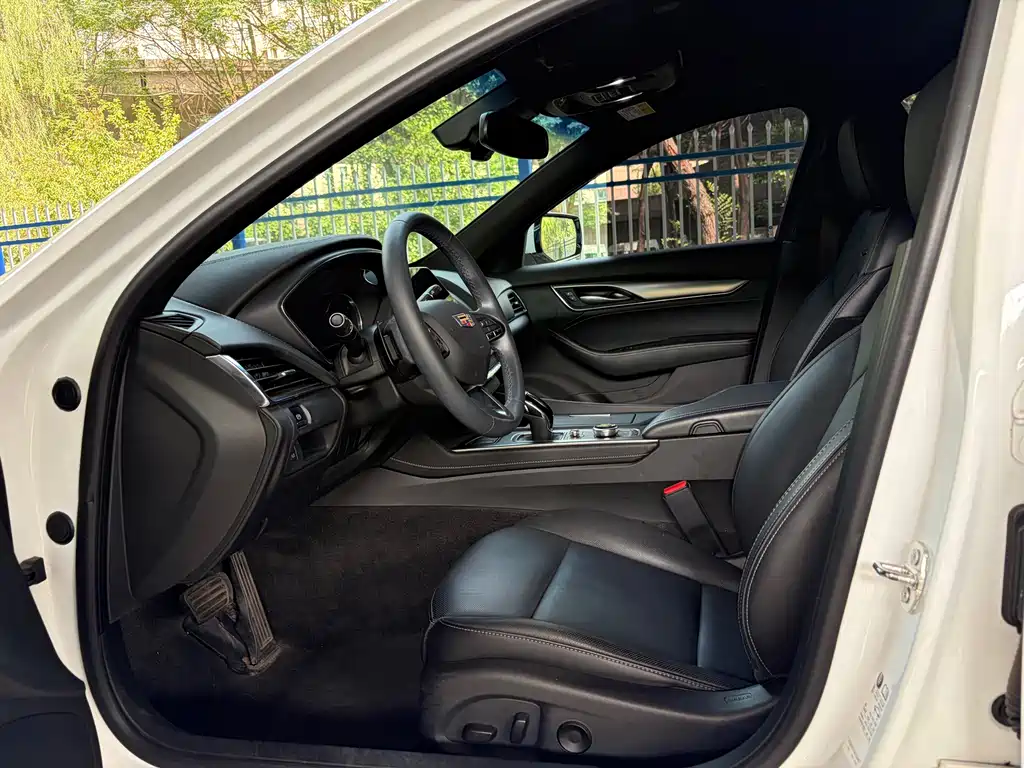 Cadillac CT5 28T Luxury Type （ Standard Edition ）, фото 7