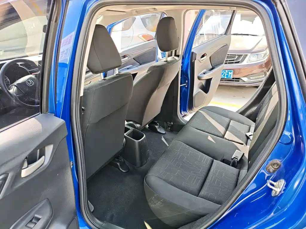 Honda Fit — миниатюра 11