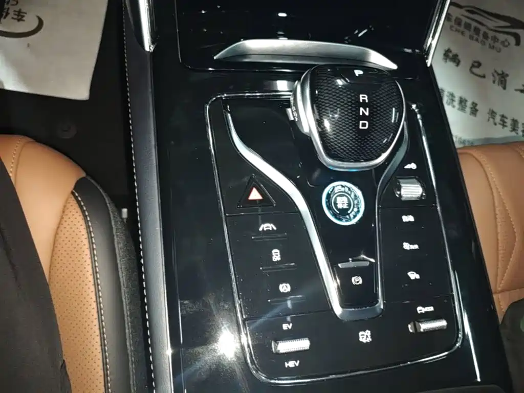 BYD Tang New Energy — миниатюра 14