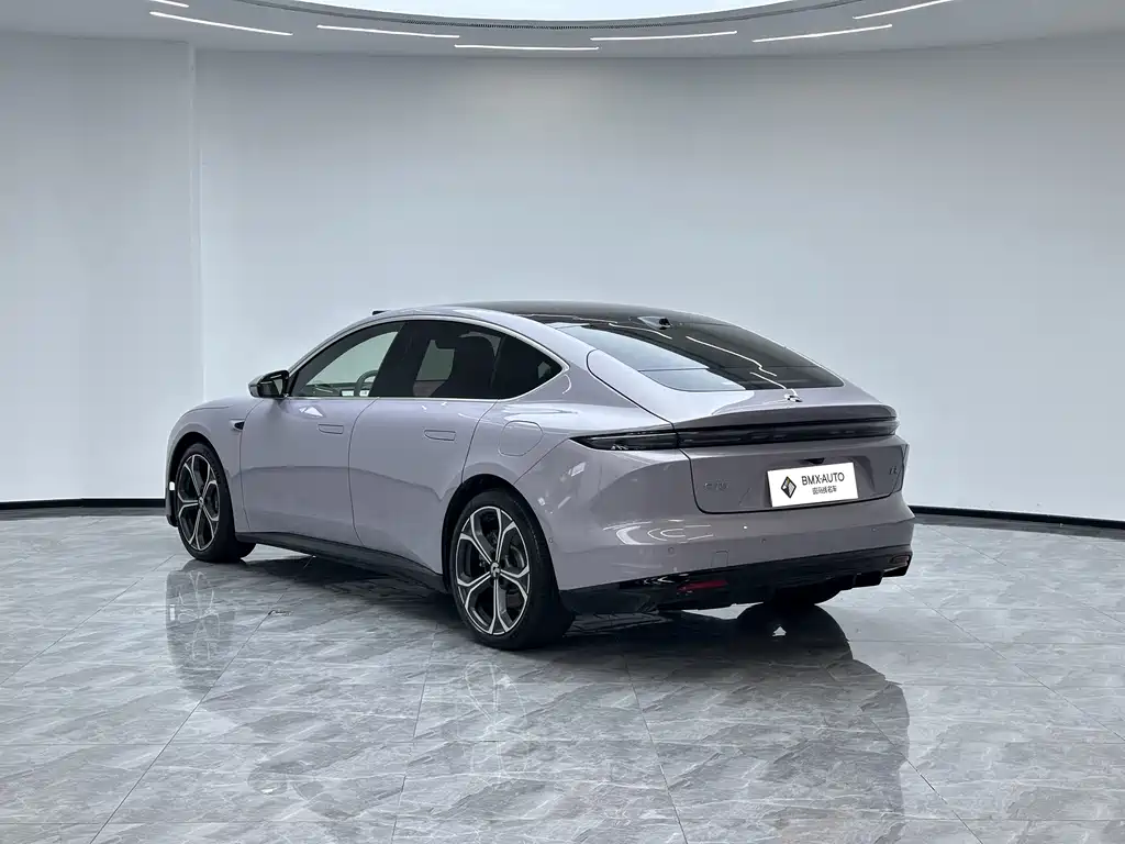NIO ET5 — миниатюра 3