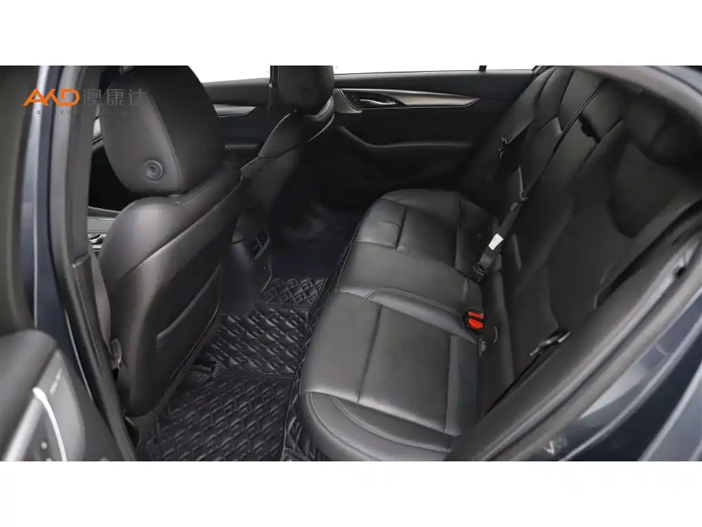 Cadillac CT5 — миниатюра 7