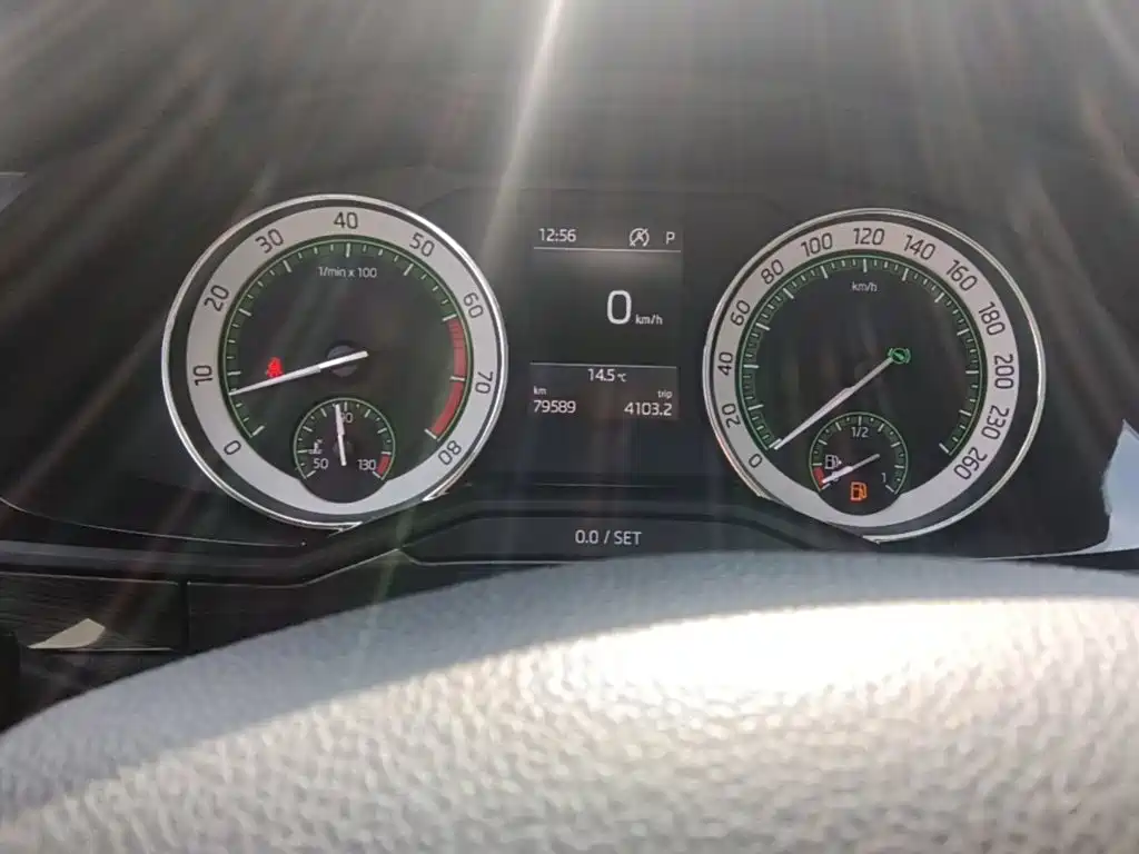 Skoda Superb — миниатюра 17