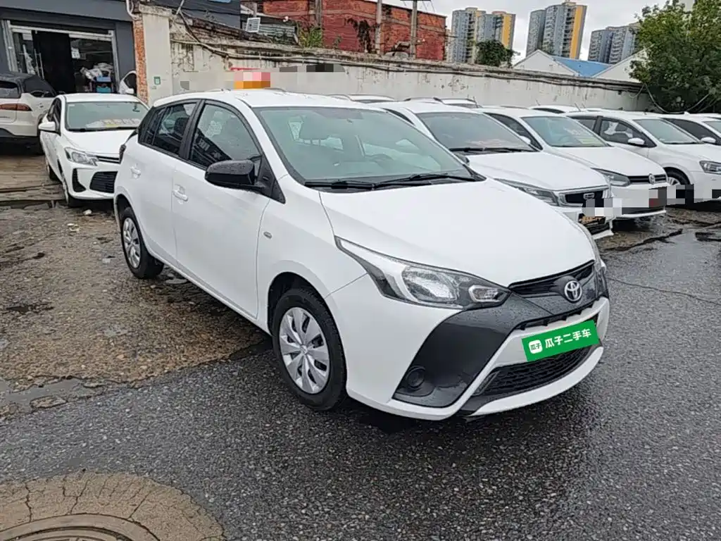 Toyota Yaris L — миниатюра 4
