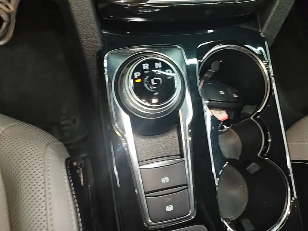 Ford Escape — миниатюра 14