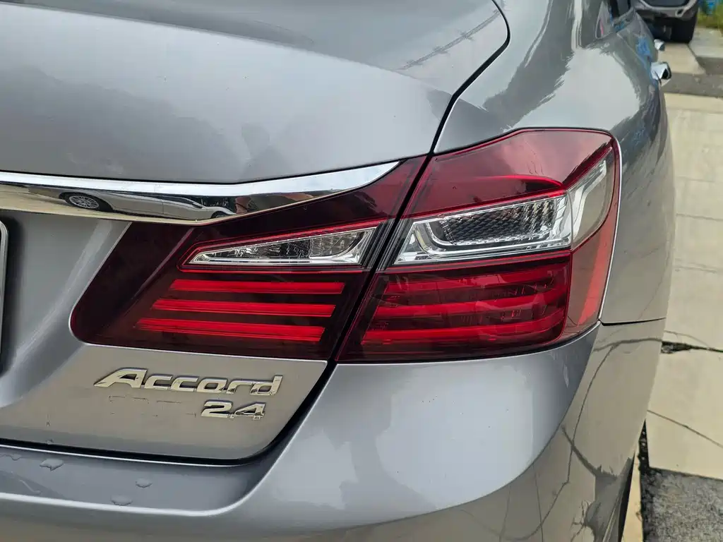 Honda Accord — миниатюра 22