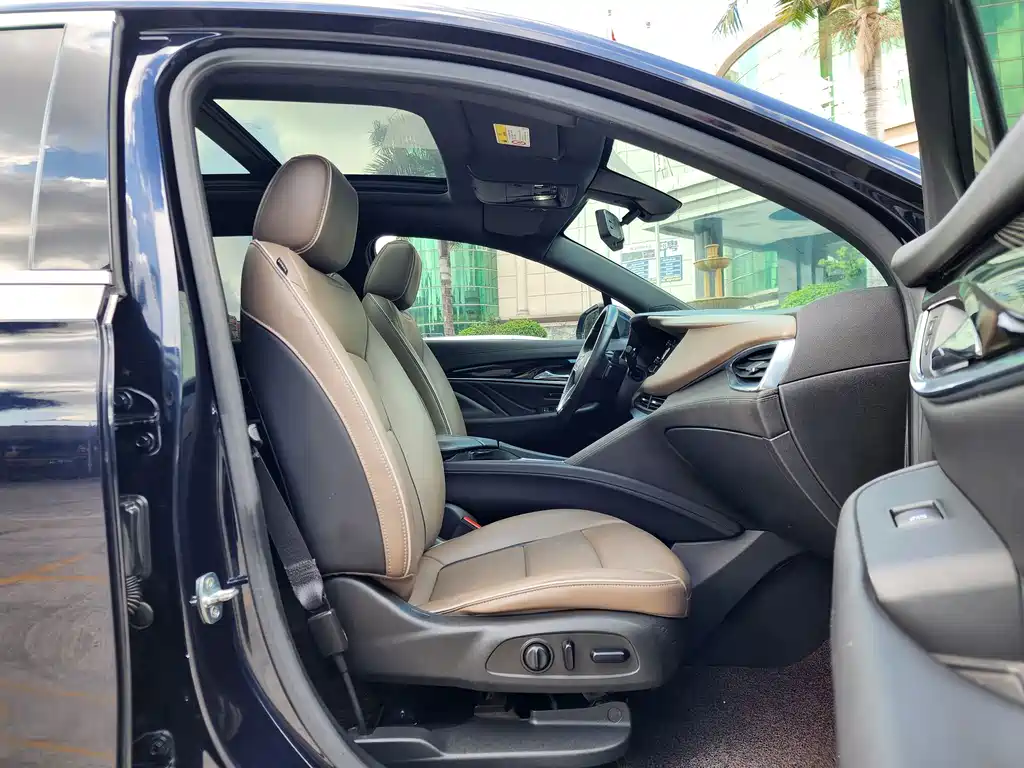 Buick Enclave — миниатюра 13