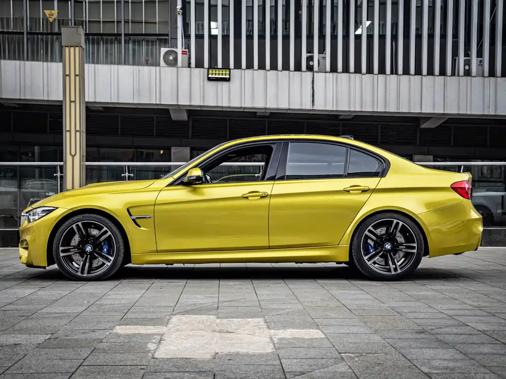 BMW M3 — миниатюра 12