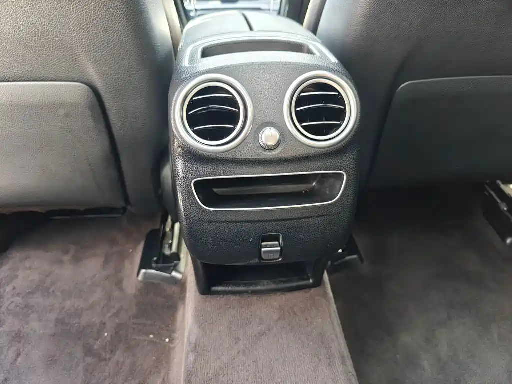 Mercedes-Benz GLC — миниатюра 6