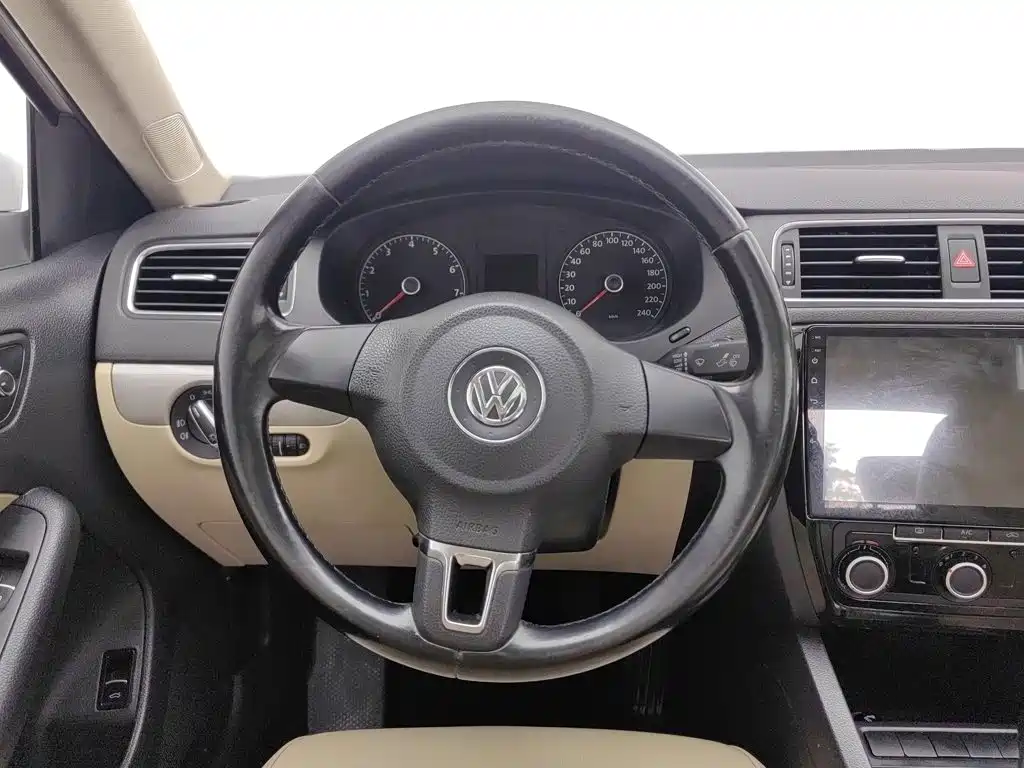 Volkswagen Sagitar — миниатюра 11