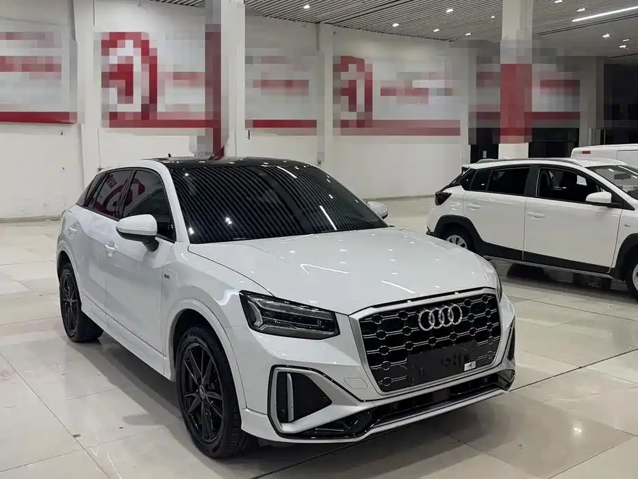 Audi Q2L — миниатюра 3