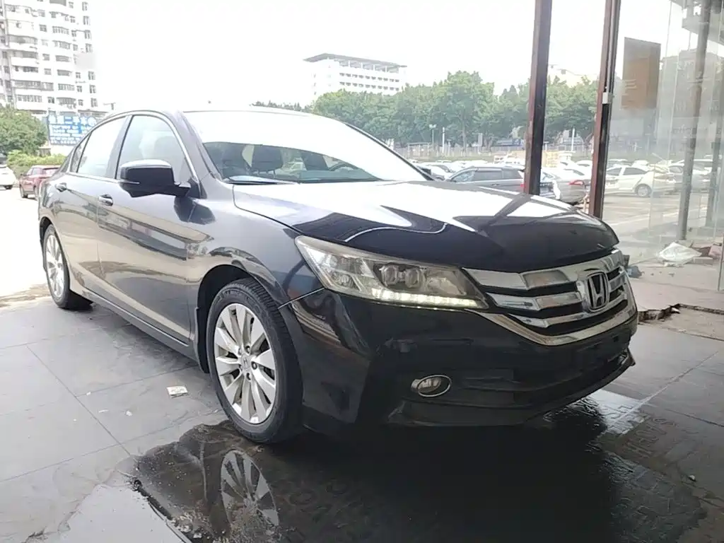 Honda Accord — миниатюра 4