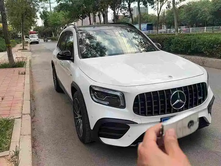 Mercedes-Benz GLB AMG — миниатюра 4