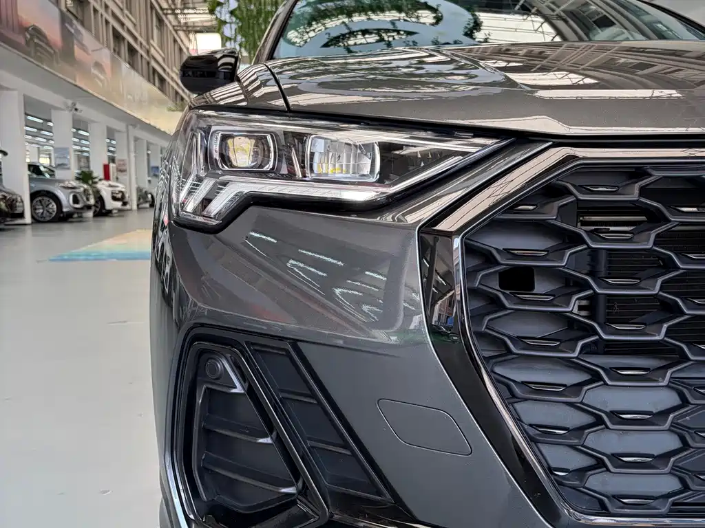 Audi Q3 Sportback — миниатюра 4