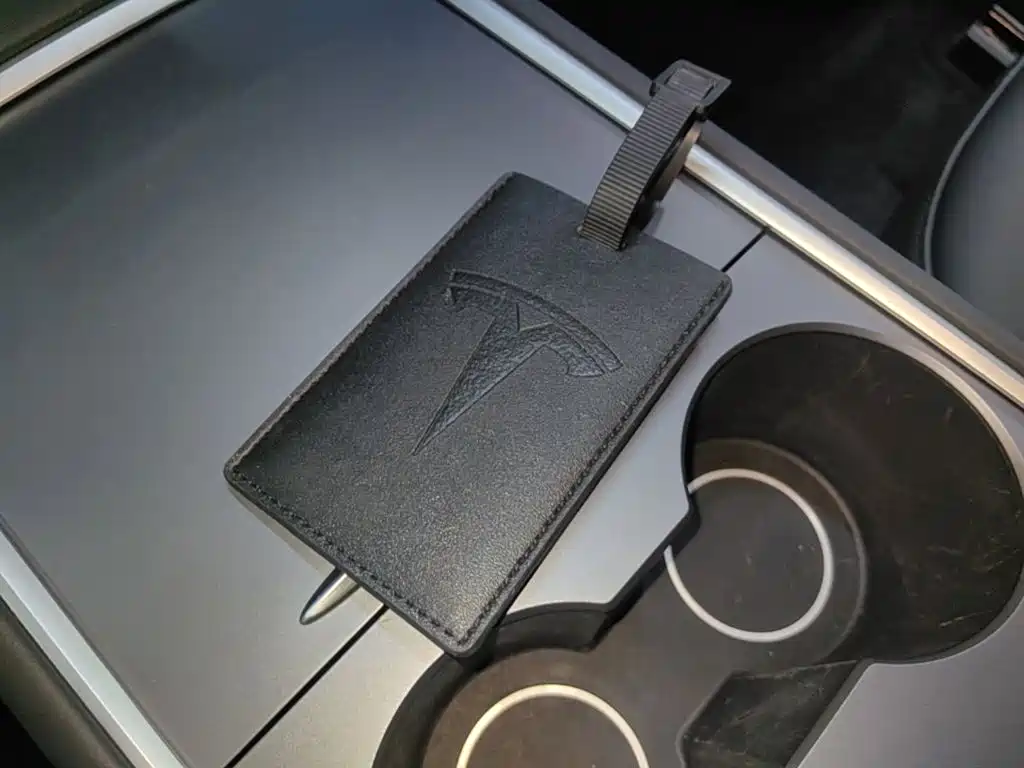 Tesla Model 3 — миниатюра 9