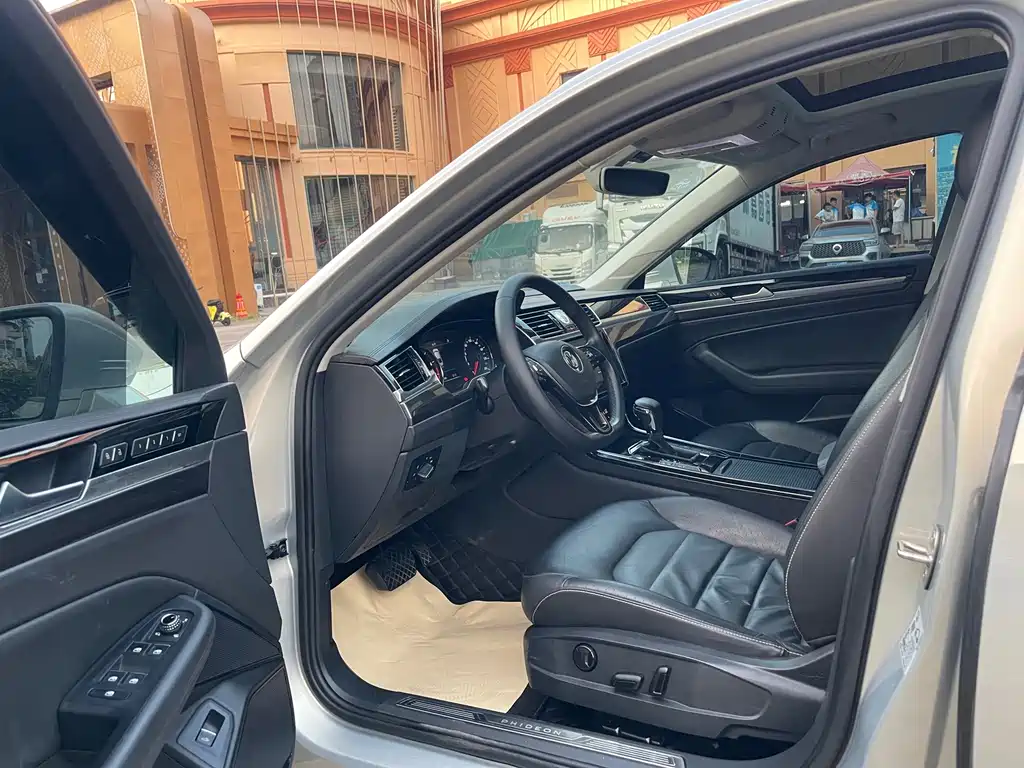 Volkswagen Phideon — миниатюра 6