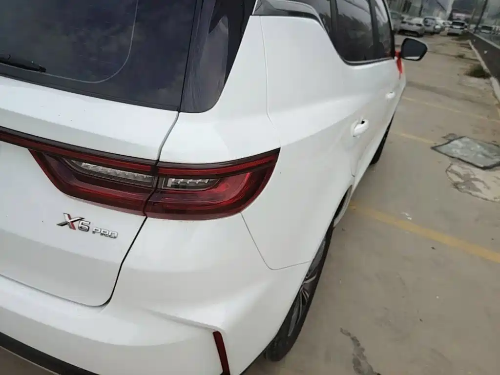 Geely Vision X6 — миниатюра 8