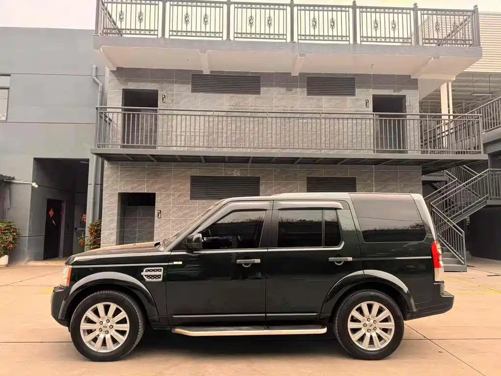 Land Rover Discovery — миниатюра 7