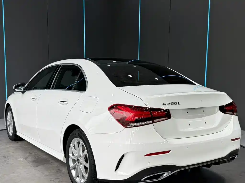 Mercedes-Benz A-Class — миниатюра 6