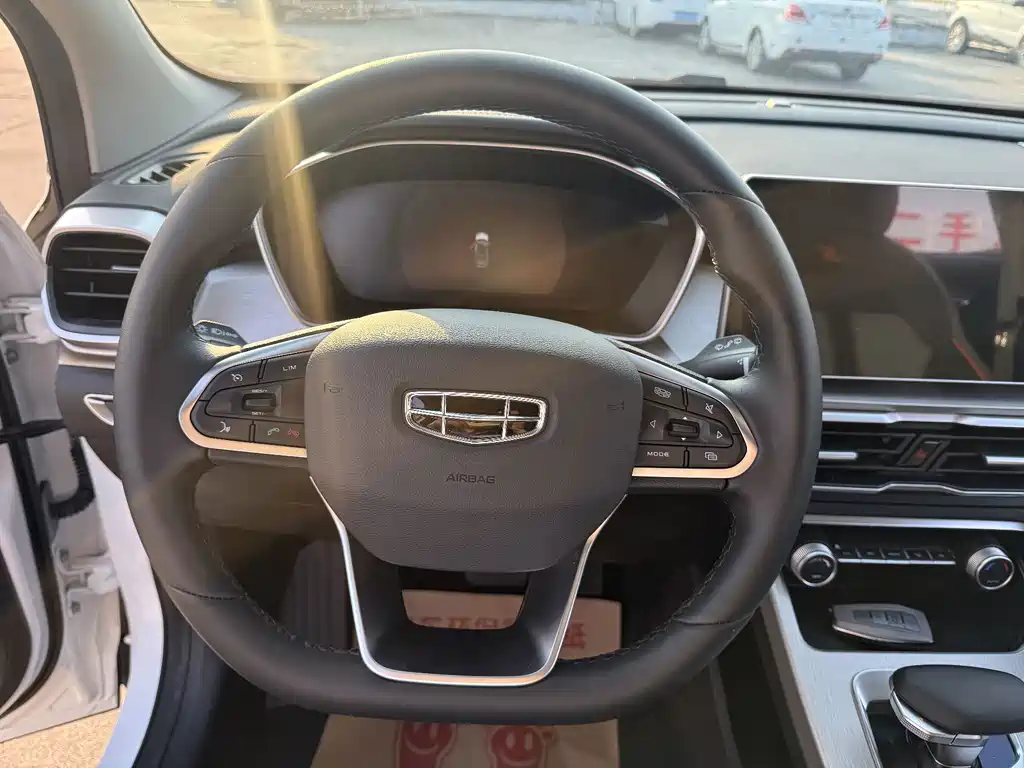 Geely Binyue — миниатюра 14