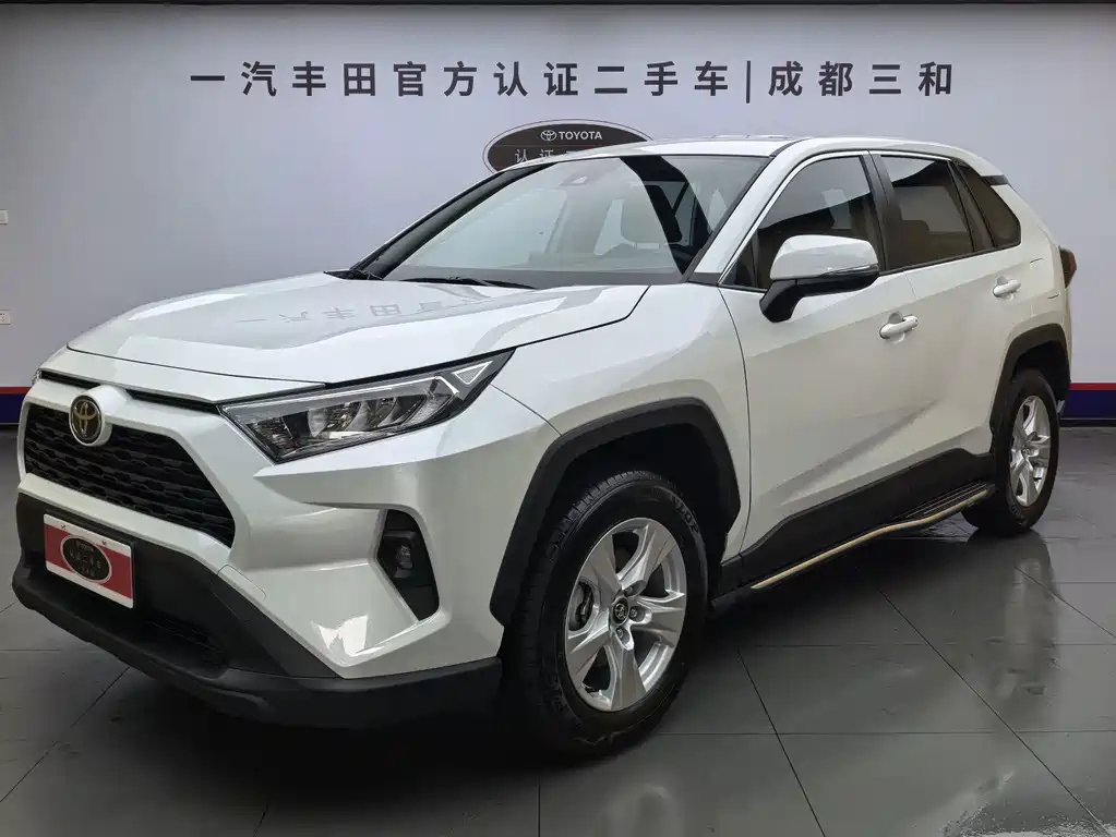 Toyota RAV4 2024 2.0L CVT
