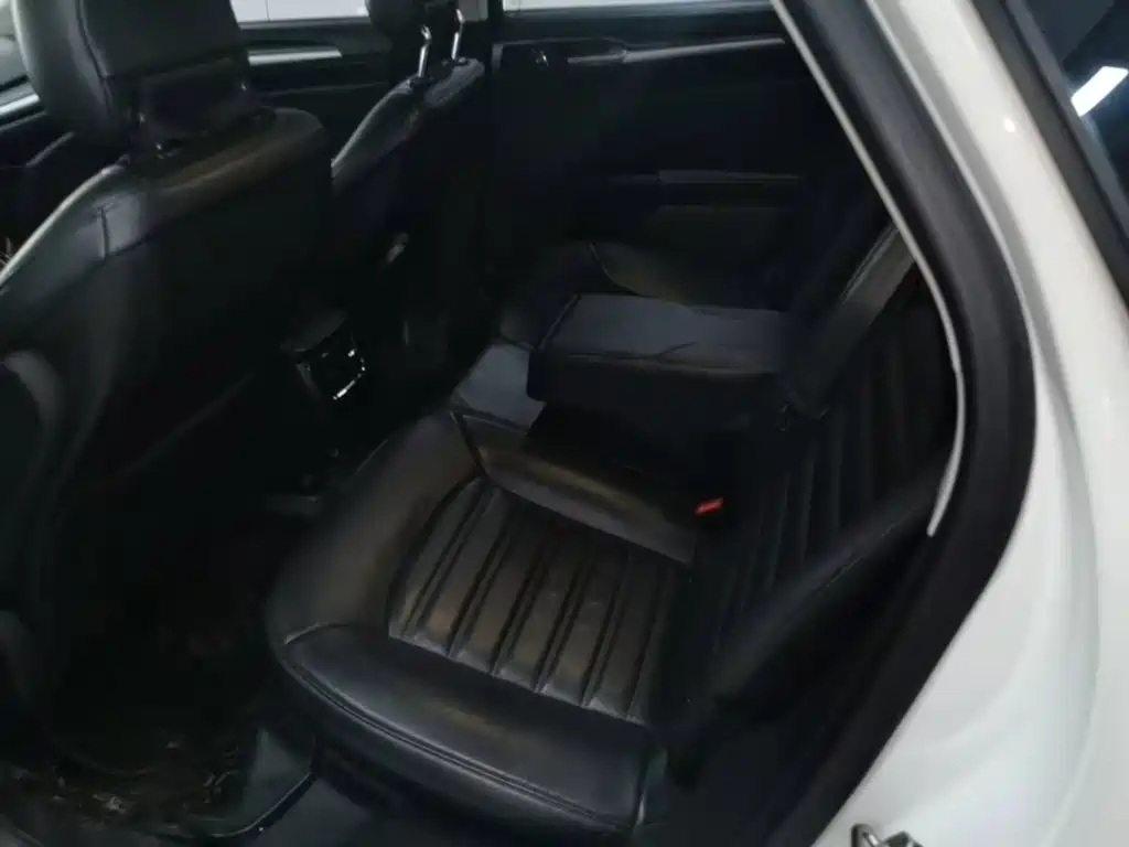 Ford Mondeo — миниатюра 17