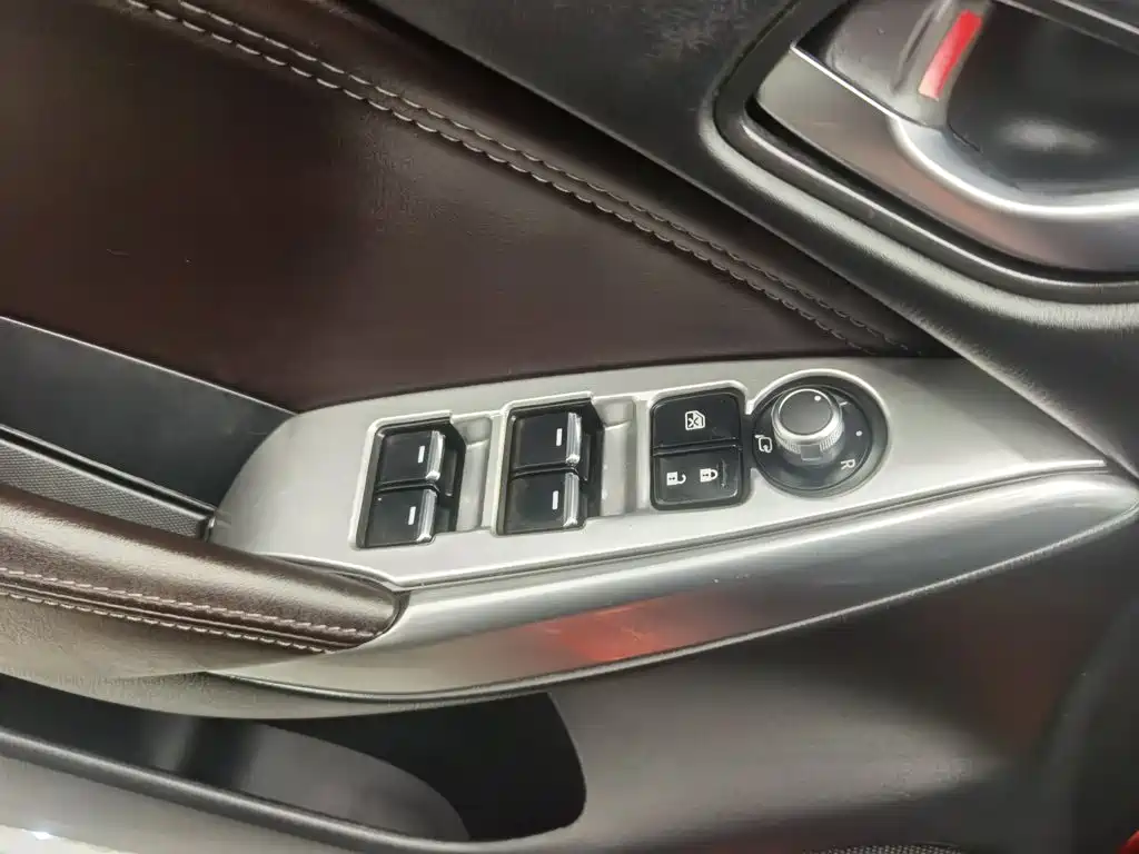 Mazda Atenza — миниатюра 9