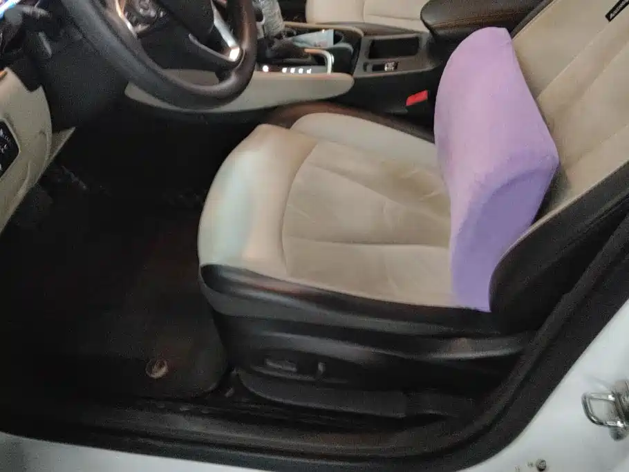 Buick Verano — миниатюра 8