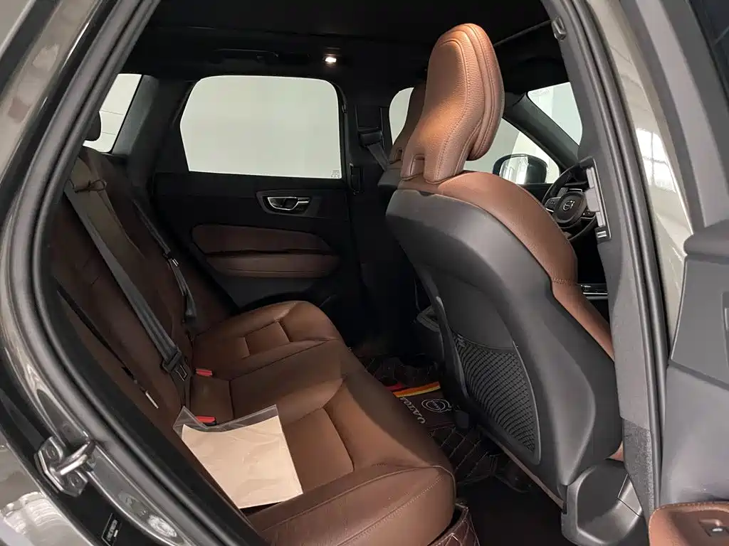 Volvo XC60 — миниатюра 10