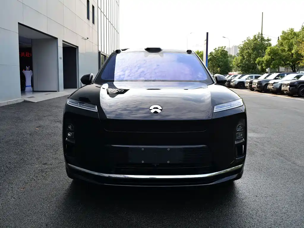 NIO ES8 — миниатюра 2
