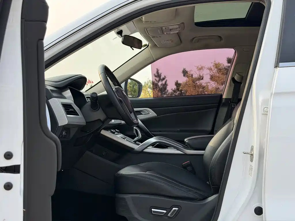 Geely Boyue — миниатюра 10
